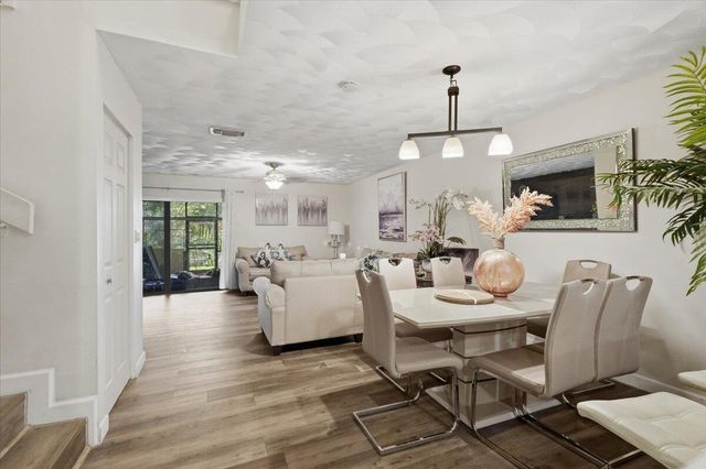 9240 NW 14th Street 270, Pembroke Pines, FL 33024