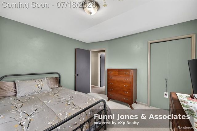 9650 Woodland Court, Ypsilanti, MI 48197