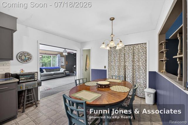 9650 Woodland Court, Ypsilanti, MI 48197