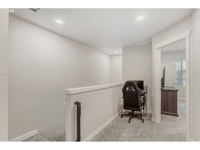 3131 S LINDEN St, Cornelius, OR 97113