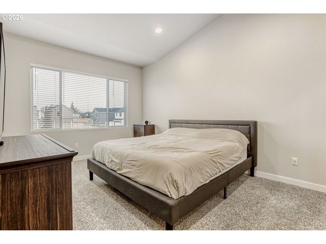 3131 S LINDEN St, Cornelius, OR 97113