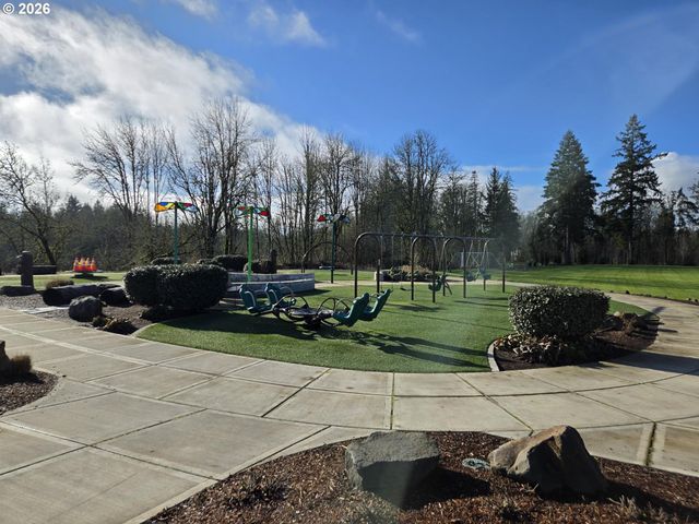 3131 S LINDEN St, Cornelius, OR 97113