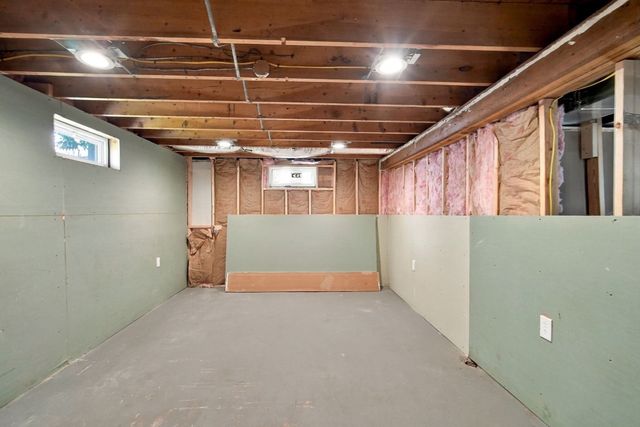 53 Silver Street, Springfield, MA 01107