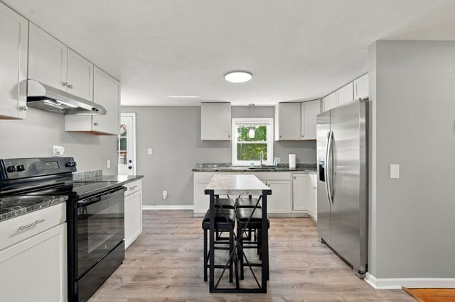 53 Silver Street, Springfield, MA 01107