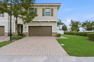 4300 Bradbury Court, Riviera Beach, FL 33410