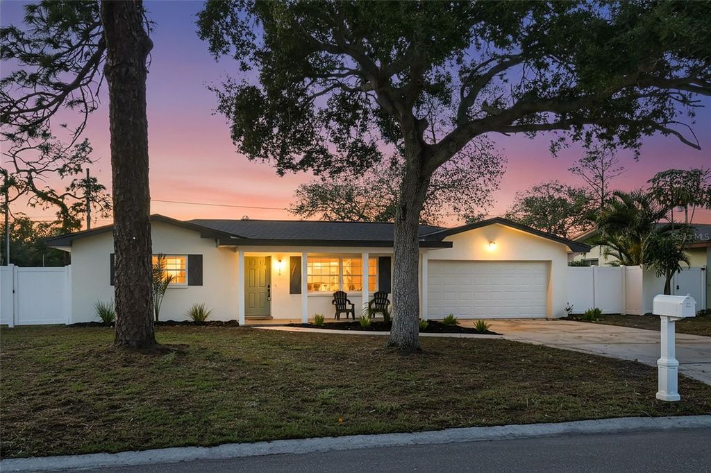 Image 1 of property listing at 1736 SHARONDALE DRIVE, Clearwater, FL 33755