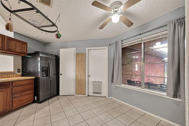 10135 Shell Rock Road, La Porte, TX 77571