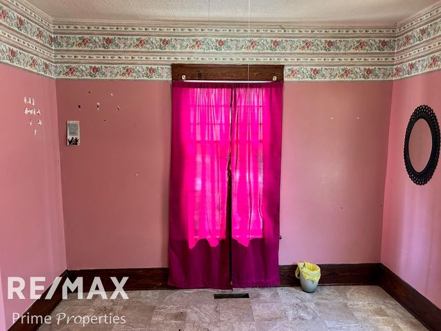 626 E 2nd Street, Flint, MI 48503