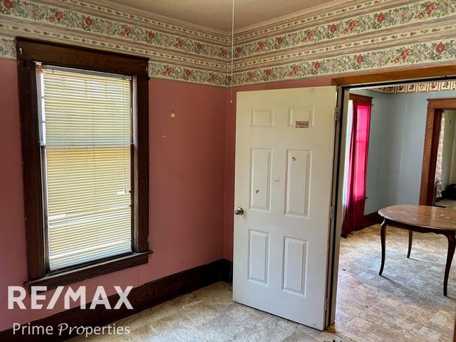 626 E 2nd Street, Flint, MI 48503