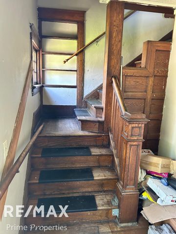 626 E 2nd Street, Flint, MI 48503