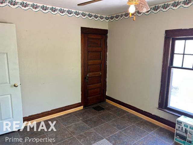 626 E 2nd Street, Flint, MI 48503