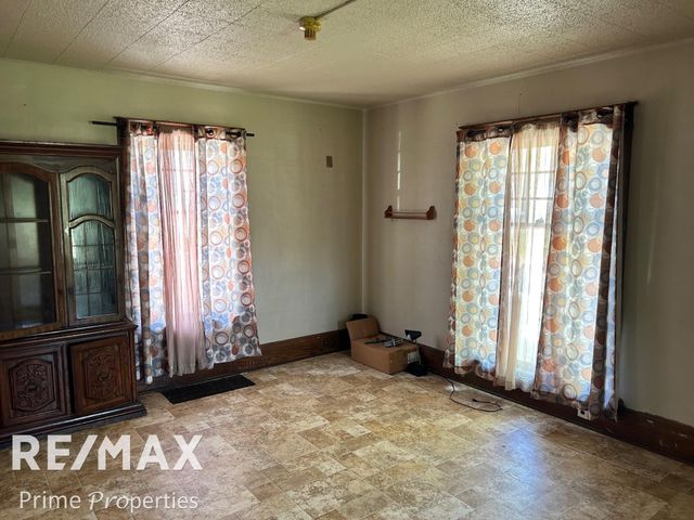 626 E 2nd Street, Flint, MI 48503