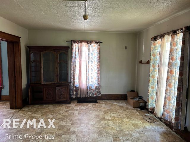 626 E 2nd Street, Flint, MI 48503