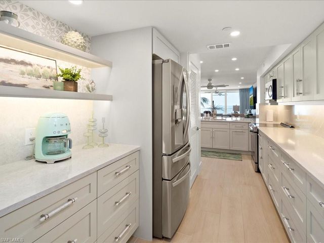 990 Cape Marco DR 307, Marco Island, FL 34145