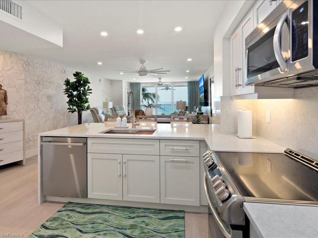 990 Cape Marco DR 307, Marco Island, FL 34145