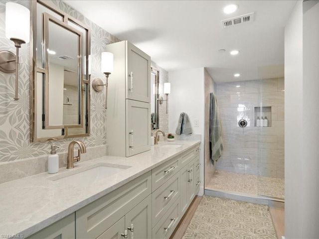990 Cape Marco DR 307, Marco Island, FL 34145