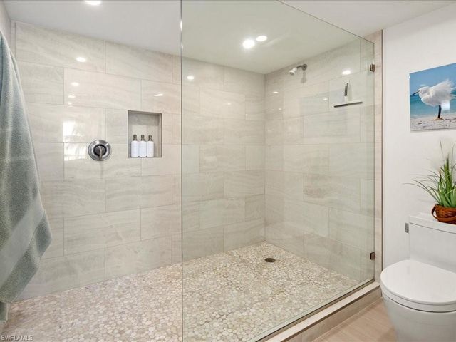 990 Cape Marco DR 307, Marco Island, FL 34145