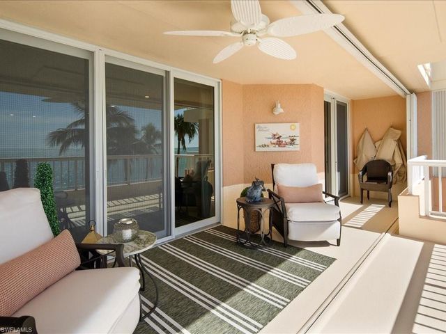 990 Cape Marco DR 307, Marco Island, FL 34145