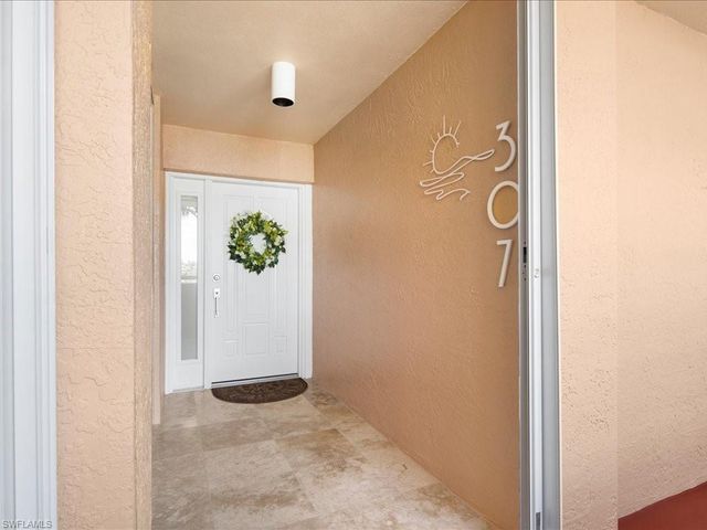 990 Cape Marco DR 307, Marco Island, FL 34145