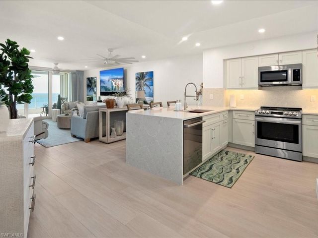 990 Cape Marco DR 307, Marco Island, FL 34145
