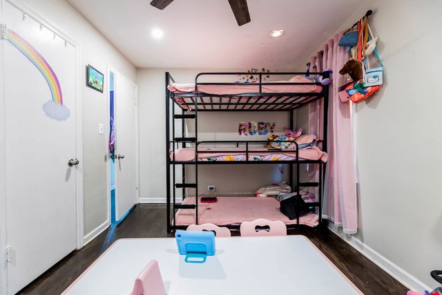 7124 S KEDZIE Avenue, Chicago, IL 60629