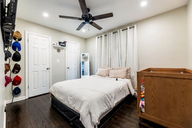 7124 S KEDZIE Avenue, Chicago, IL 60629