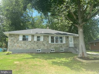 2755 CHINCHILLA DR, Wilmington, DE 19810