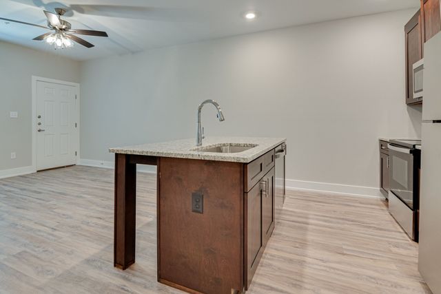 115 W Jones 201, Krum, TX 76249