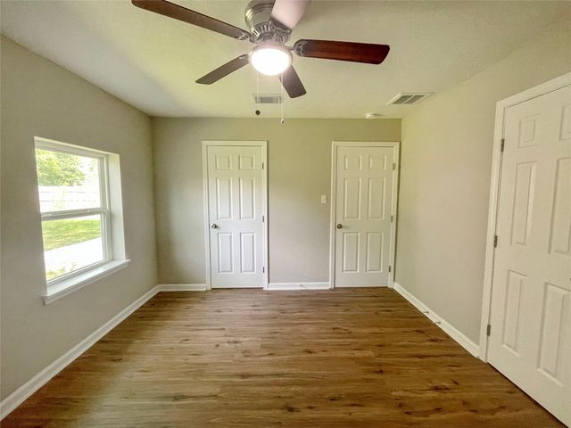 7634 Belbay Street, Houston, TX 77033