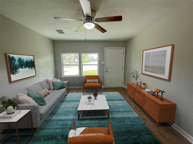 7634 Belbay Street, Houston, TX 77033