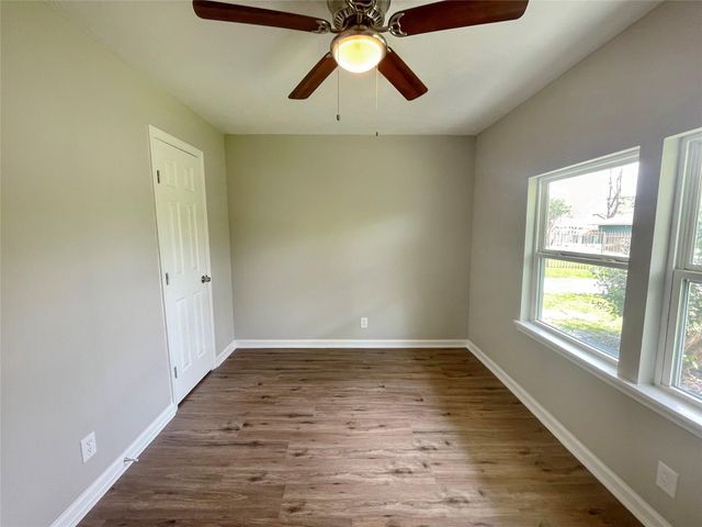 7634 Belbay Street, Houston, TX 77033