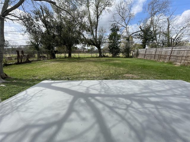 7634 Belbay Street, Houston, TX 77033