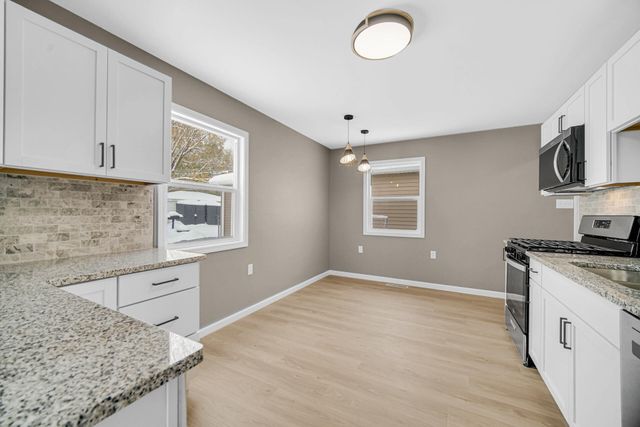 729 Imperial Road, Valparaiso, IN 46385