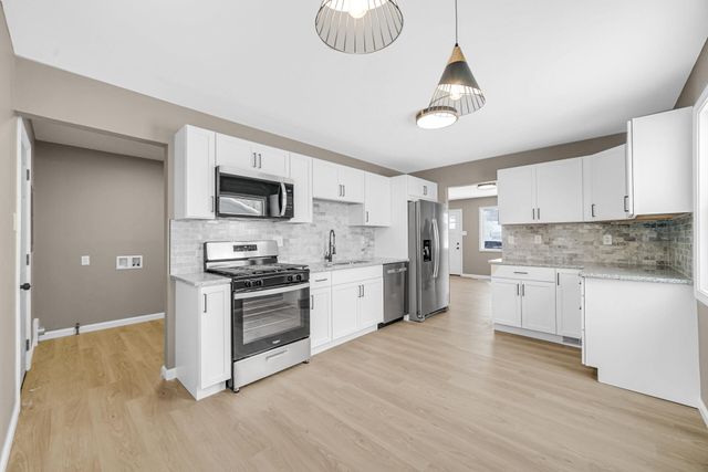 729 Imperial Road, Valparaiso, IN 46385