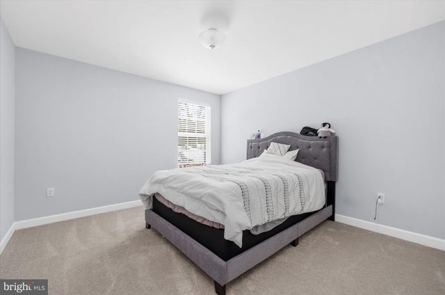 200 SIANNA CIR, Wernersville, PA 19565