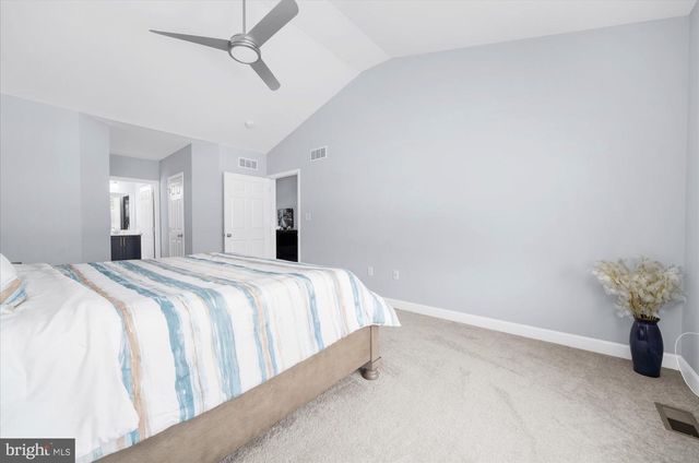 200 SIANNA CIR, Wernersville, PA 19565