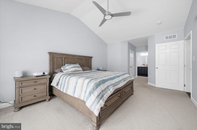 200 SIANNA CIR, Wernersville, PA 19565