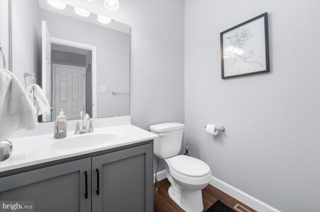 200 SIANNA CIR, Wernersville, PA 19565