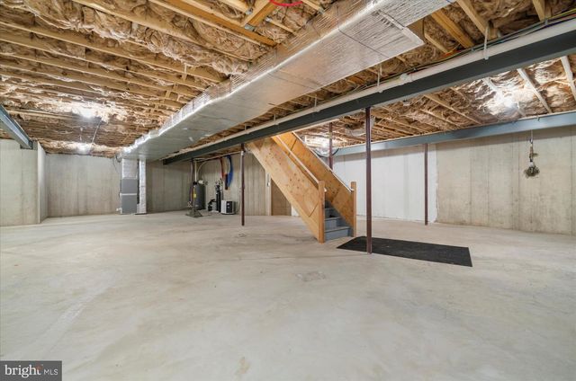 200 SIANNA CIR, Wernersville, PA 19565