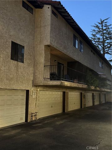 121 W 9th 25, Azusa, CA 91702