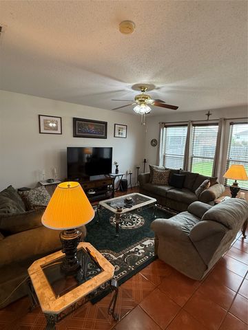 2317 Hillgrove Court, Mansfield, TX 76063