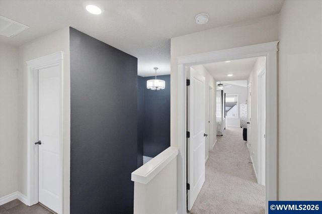 1473 Meadow Av, Silverton, OR 97381