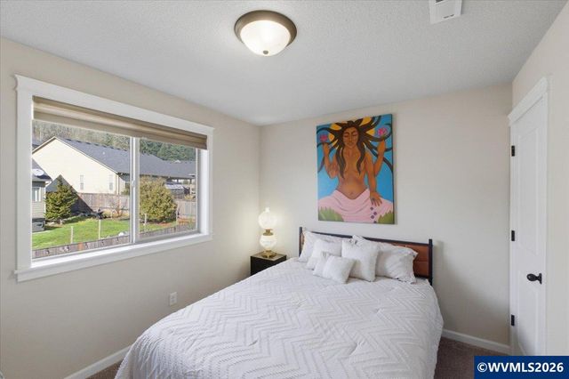 1473 Meadow Av, Silverton, OR 97381