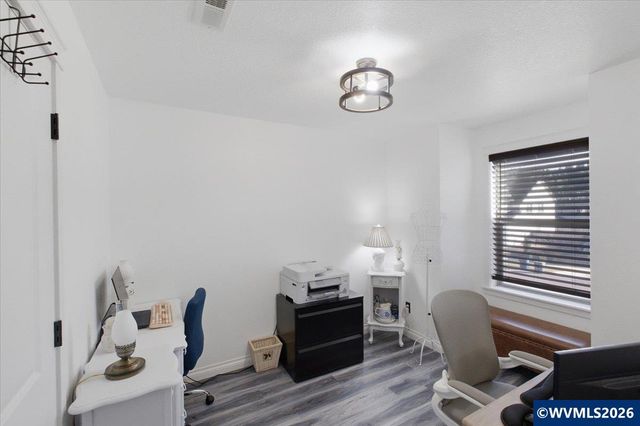 1473 Meadow Av, Silverton, OR 97381