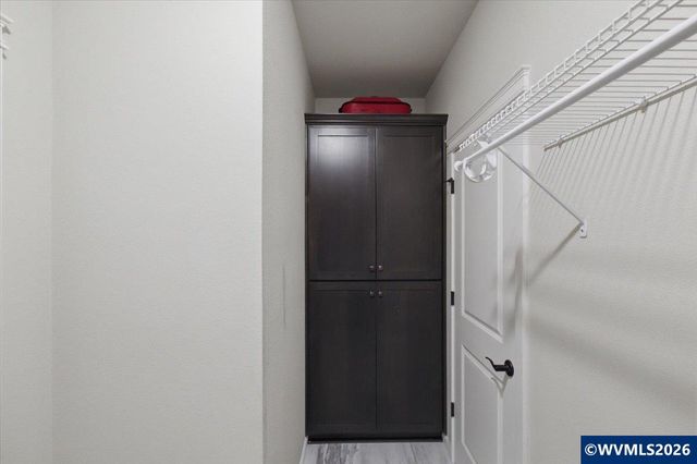 1473 Meadow Av, Silverton, OR 97381