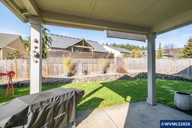 1473 Meadow Av, Silverton, OR 97381