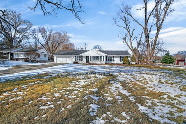1605 Ashworth Road, West Des Moines, IA 50265
