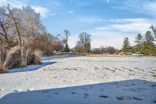 1605 Ashworth Road, West Des Moines, IA 50265