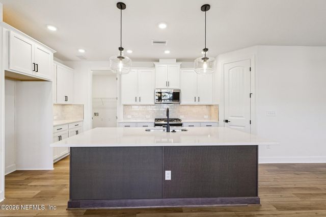 17 JAMESTOWN Court, St. Augustine, FL 32092