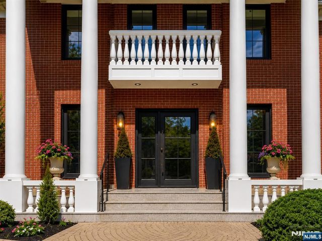 60x Brookside Drive, Upper Saddle River, NJ 07458
